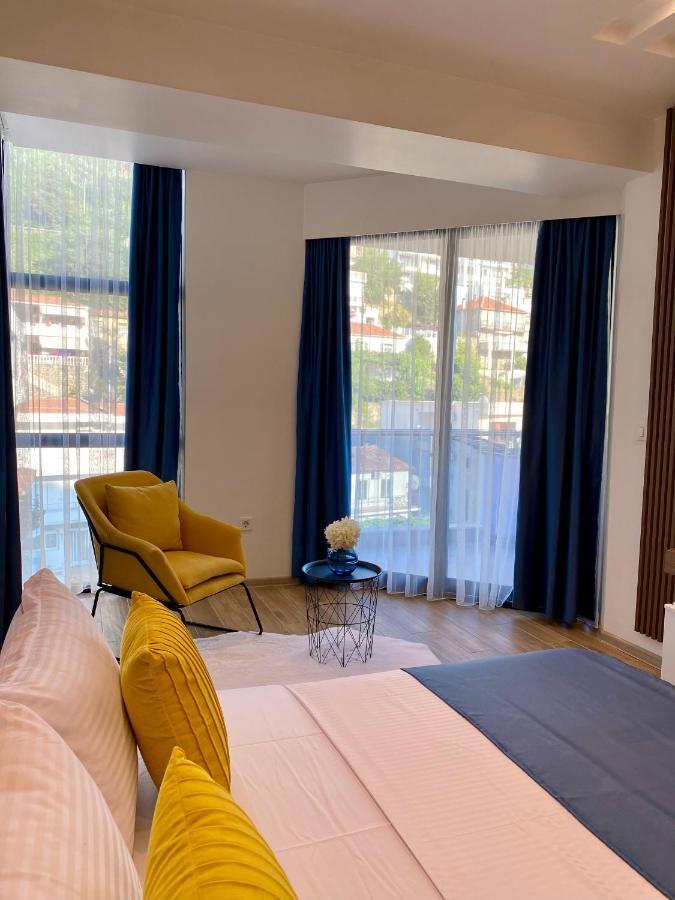 Atelier Hotell Ulcinj Exteriör bild