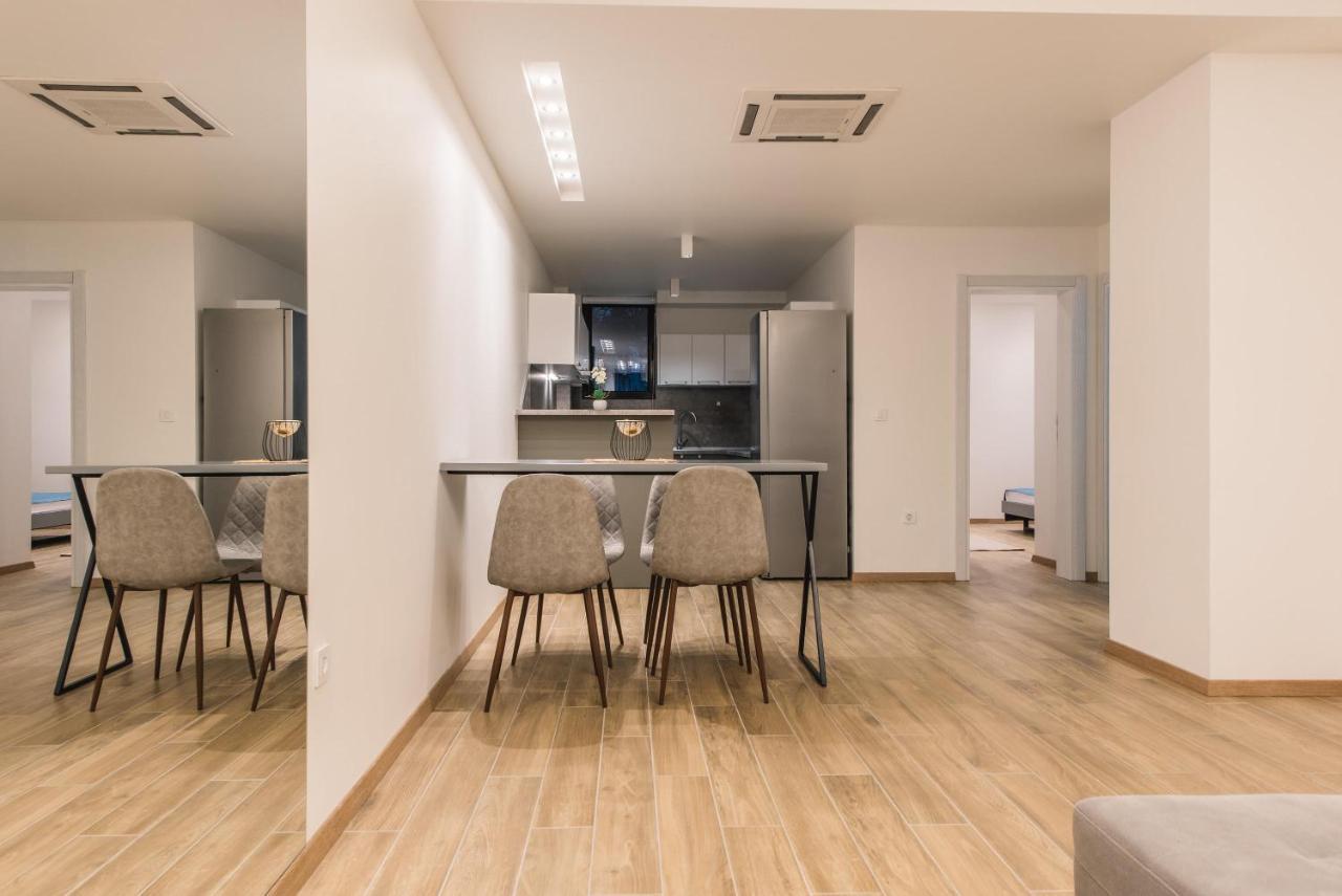 Atelier Hotell Ulcinj Exteriör bild