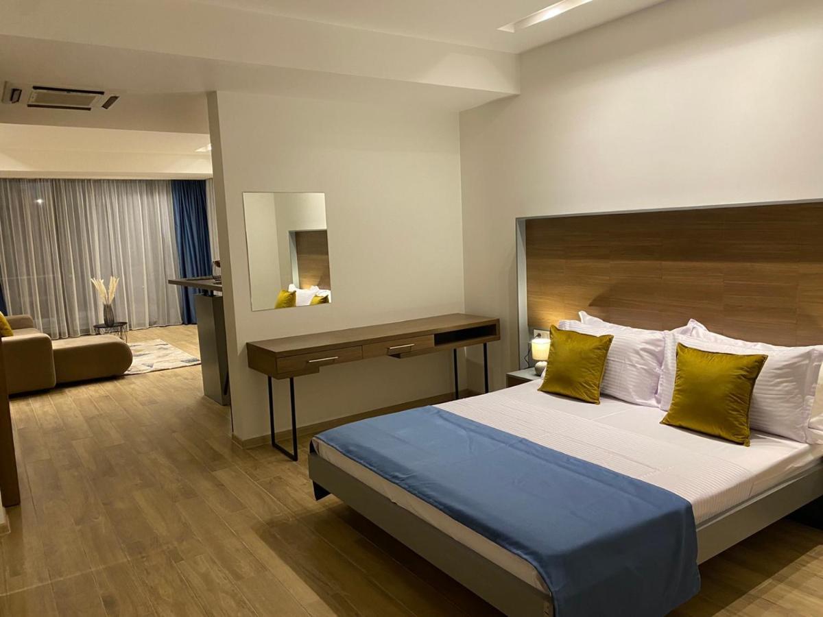Atelier Hotell Ulcinj Exteriör bild